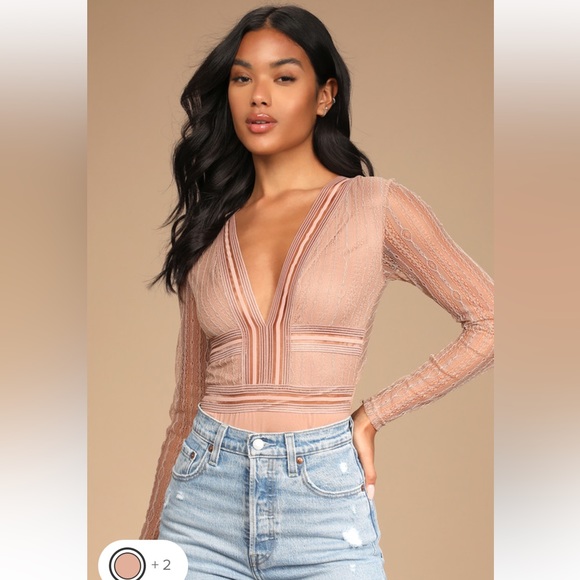 Windsor Tops - 🌟2/$20🌟 Windsor Casita Beige Sheer Lace Long Sleeve Bodysuit